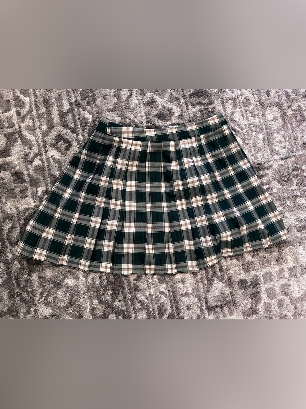 Urban Outfitters Green and White Plaid Pleated Mini Skirt